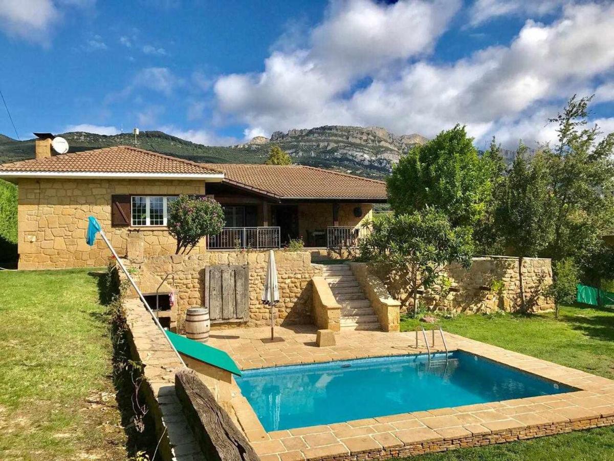 Sagastienea Villa Con Piscina Y Tenis En La Rioja Samaniego Exterior photo