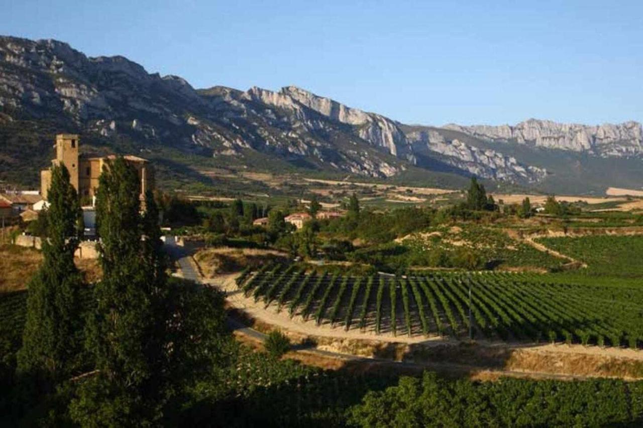 Sagastienea Villa Con Piscina Y Tenis En La Rioja Samaniego Exterior photo