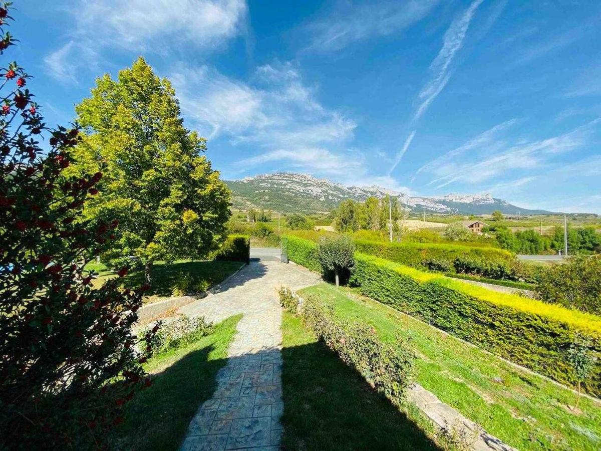 Sagastienea Villa Con Piscina Y Tenis En La Rioja Samaniego Exterior photo